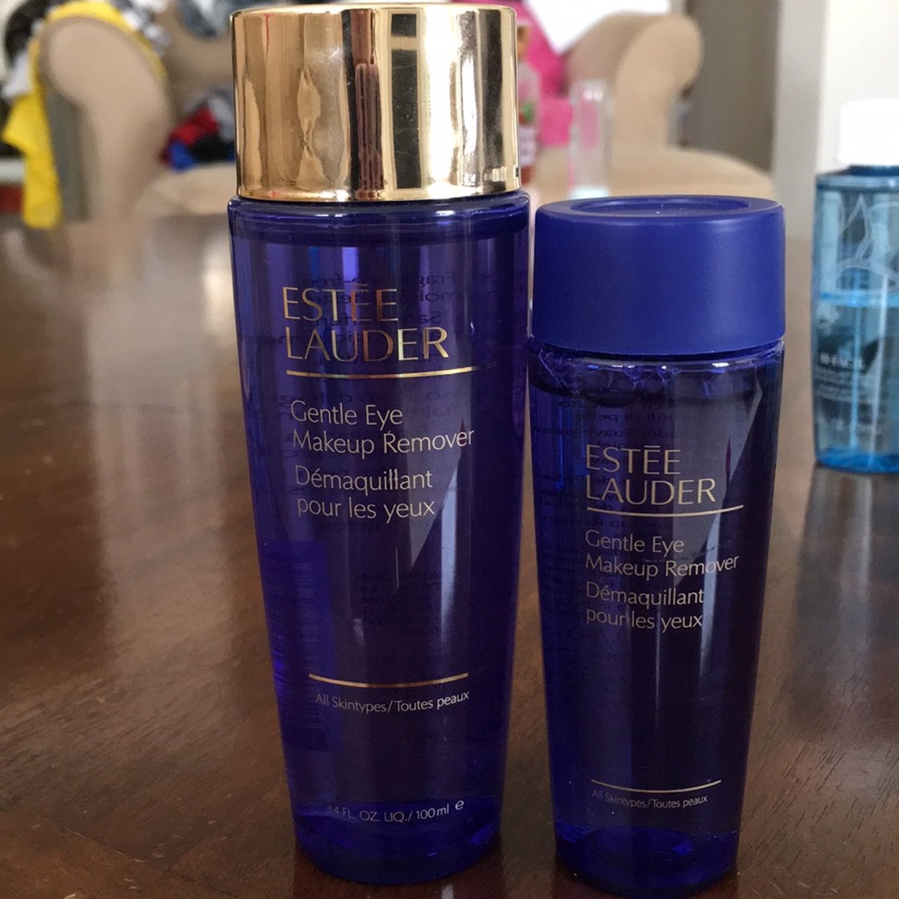 Estée Lauder makeup remover